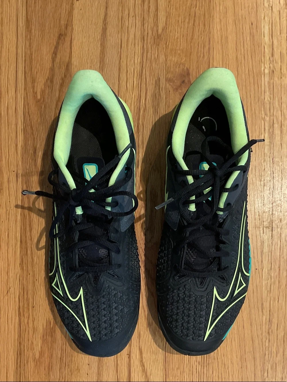 Mizuno Enerzy Wave Exceed Tour 6 Tennis Shoes - Neon Yellow & Teal Accents